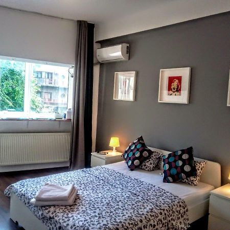 Central Bright Modern Studio Bukarest Kültér fotó