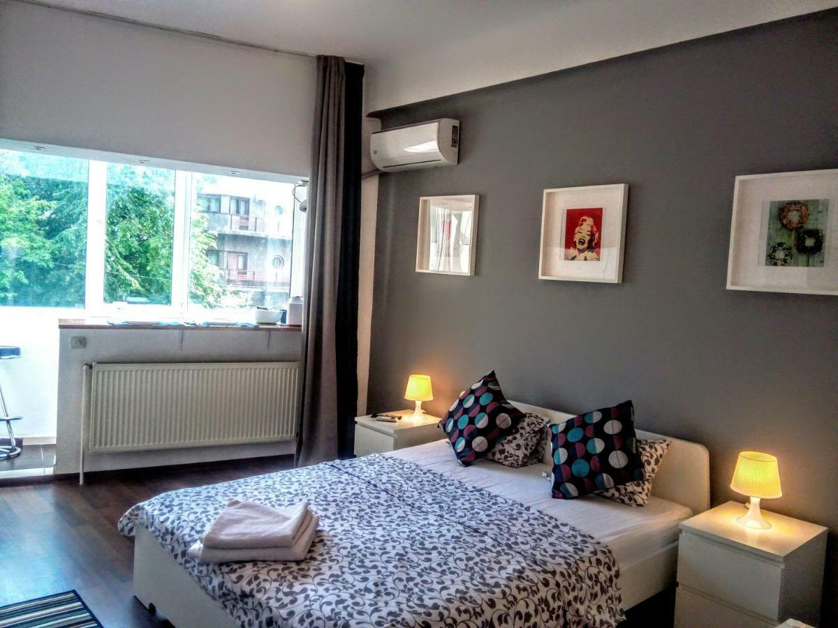 Central Bright Modern Studio Bukarest Kültér fotó
